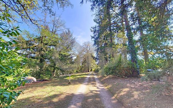 Maison à vendre    5 pièces •  Brive-la-Gaillarde