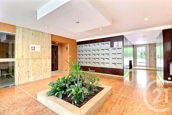 Appartement F2 à vendre  2 pièces - 37 m2 LES LILAS - 93