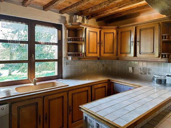 Maison à vendre - 5 pièces - 221m2 habitables - 3470m2 - Chambre d'hôtes - Lupiac (32)