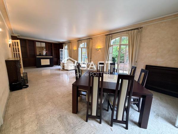 Maison de maître de 232m2 + sous sol total + maison indépendante de 44m2