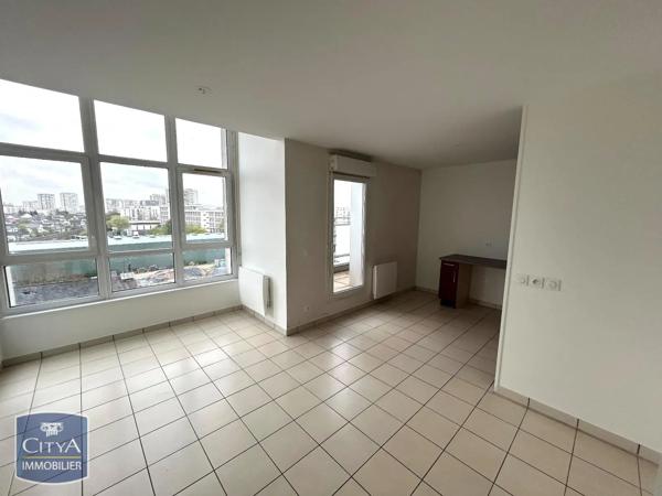 Appartement à louer 3 pièces 57.34m² Tours (37000)