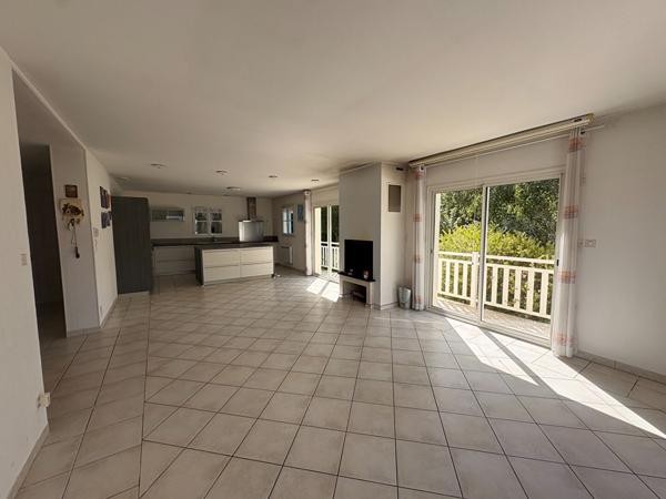 Vente
                Maison140 m² - 6 Pièces -
                    SAINT GEORGES D OLERON (17190)