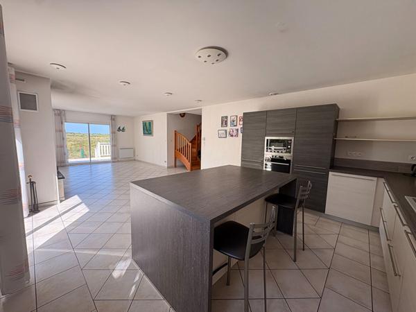 Vente
                Maison140 m² - 6 Pièces -
                    SAINT GEORGES D OLERON (17190)
