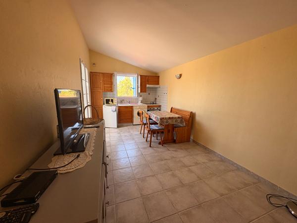 Vente
                Maison140 m² - 6 Pièces -
                    SAINT GEORGES D OLERON (17190)