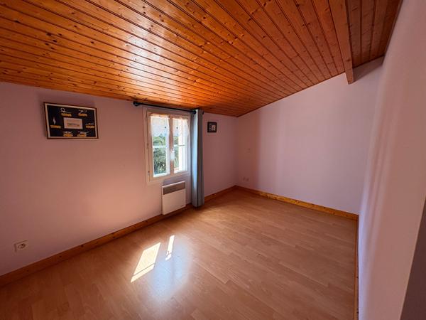 Vente
                Maison140 m² - 6 Pièces -
                    SAINT GEORGES D OLERON (17190)