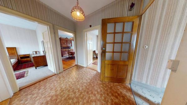 À Vendre : Charmante maison mitoyenne de 146 m² avec potentiel d’aménagement