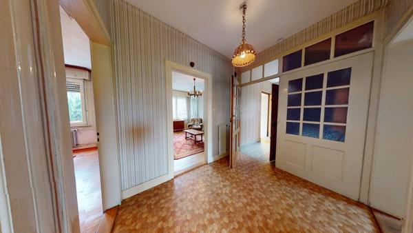 À Vendre : Charmante maison mitoyenne de 146 m² avec potentiel d’aménagement