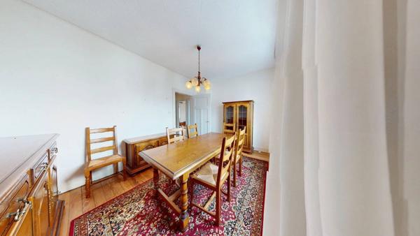 À Vendre : Charmante maison mitoyenne de 146 m² avec potentiel d’aménagement