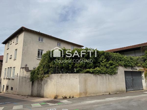 Grand appartement de type T4, très lumineux