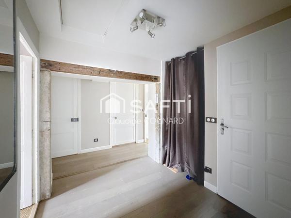 Grand appartement de type T4, très lumineux