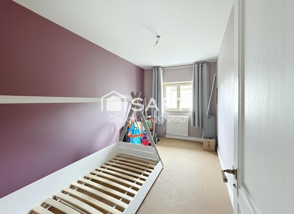 Grand appartement de type T4, très lumineux