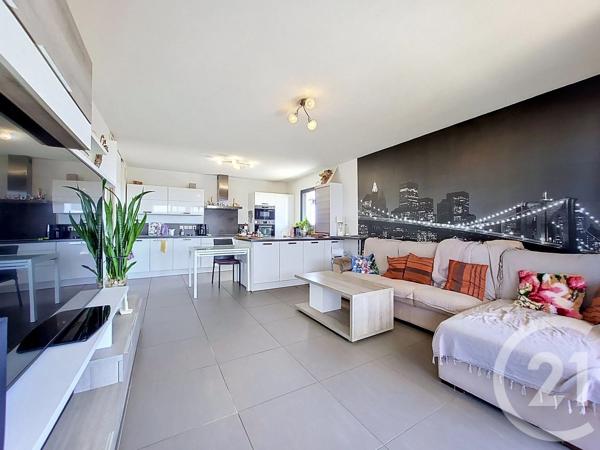 Appartement T3 à vendre  3 pièces - 68,60 m 2   LE BARCARES  - 66