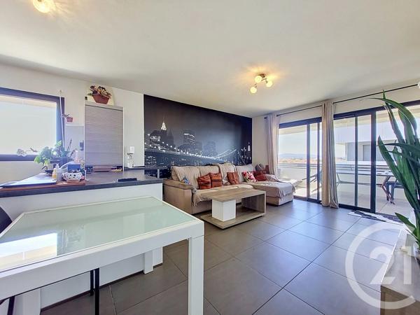 Appartement T3 à vendre  3 pièces - 68,60 m 2   LE BARCARES  - 66