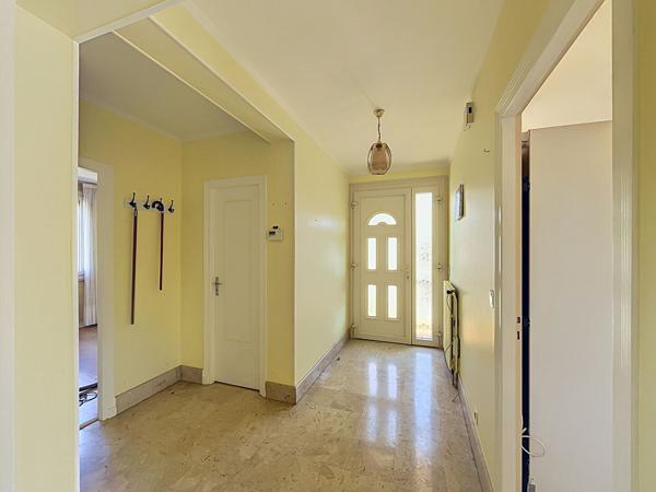 Jolie maison de 3 chambres avec ascenseur proche centre