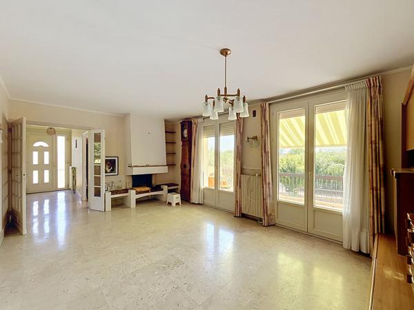 Jolie maison de 3 chambres avec ascenseur proche centre