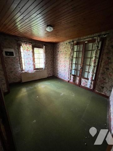 A GIVORS (Rhône), Montée de Badin, une maison à usage d'habitation sur deux étages, terrasse,jardin.