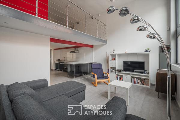 Appartement loft en duplex et petite terrasse coté cour 77 m2