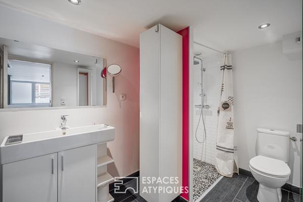 Appartement loft en duplex et petite terrasse coté cour 77 m2