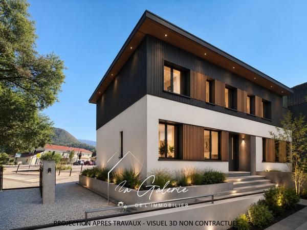 MAISON FAMILIALE AU BEAU POTENTIEL A CHAMP-SUR-DRAC