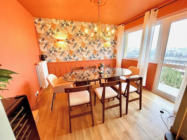 F5 DEVANT-LES-PONTS avec balcon et garage