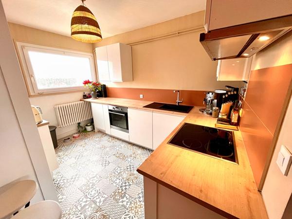 F5 DEVANT-LES-PONTS avec balcon et garage