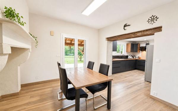 Maison à vendre    7 pièces •  Saint-Perdon