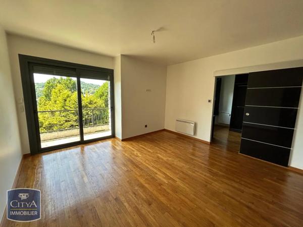 Maison à louer 6 pièces 136m²