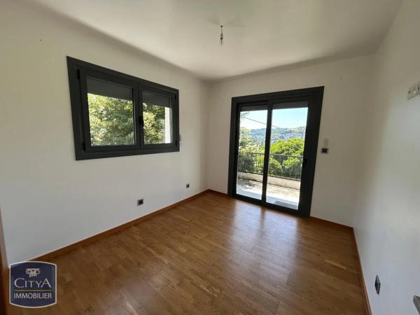 Maison à louer 6 pièces 136m²