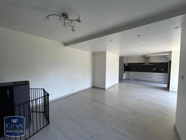 Maison à louer 6 pièces 136m²