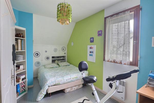 Maison familliale en plein Bourg