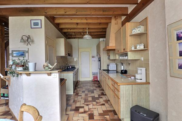 Maison familliale en plein Bourg