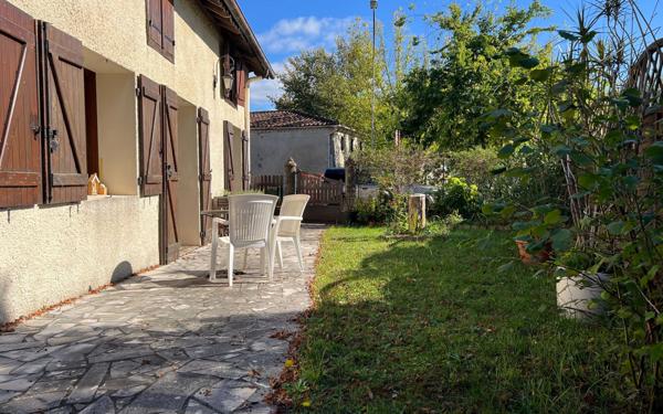 Maison à vendre    4 pièces • 166 m2 Roquefort