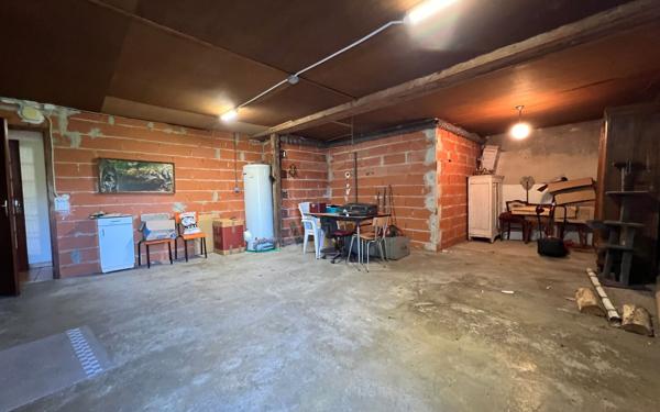 Maison à vendre    4 pièces • 166 m2 Roquefort