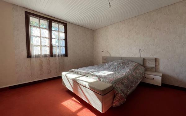 Maison à vendre    4 pièces • 166 m2 Roquefort