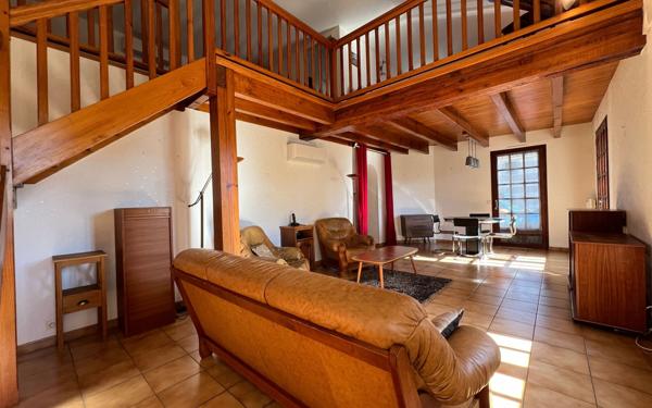 Maison à vendre    4 pièces • 166 m2 Roquefort