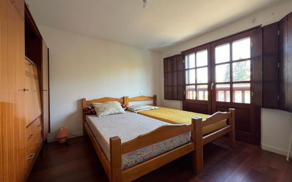 Maison à vendre    4 pièces • 166 m2 Roquefort