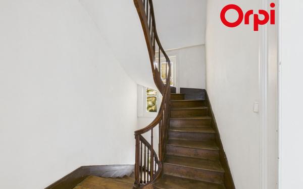 Maison à vendre    5 pièces •  Bernay