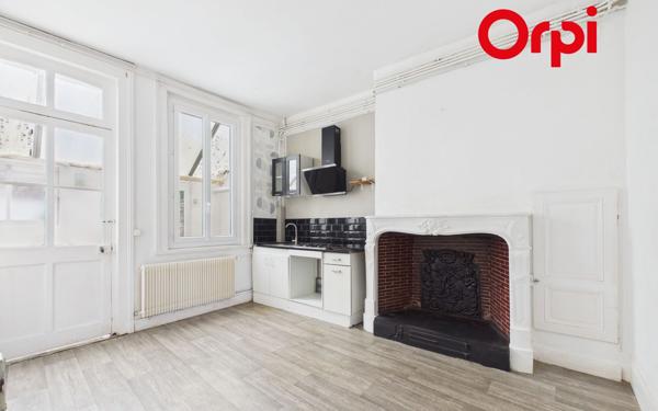 Maison à vendre    5 pièces •  Bernay