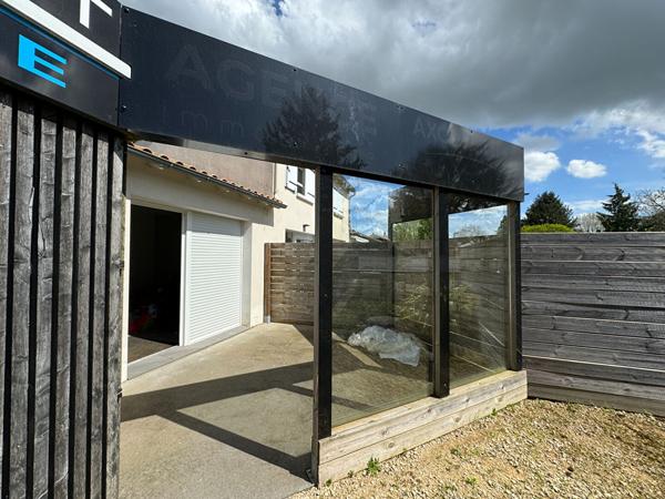 À LOUER - LOCAL COMMERCIAL / BUREAUX  33 m²  CHAURAY