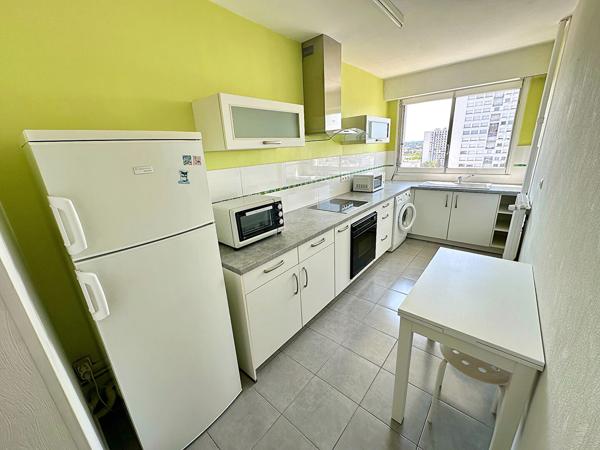 Appartement 76 m² ? 2 chambres avec dressing ? Ascenseur ? Proche tram