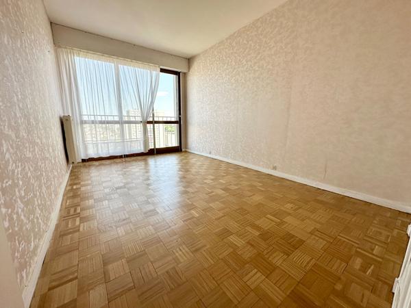 Appartement 76 m² ? 2 chambres avec dressing ? Ascenseur ? Proche tram