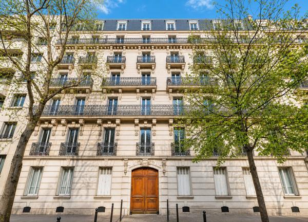 Appartement Paris 3 pièce(s) 50.80 m2