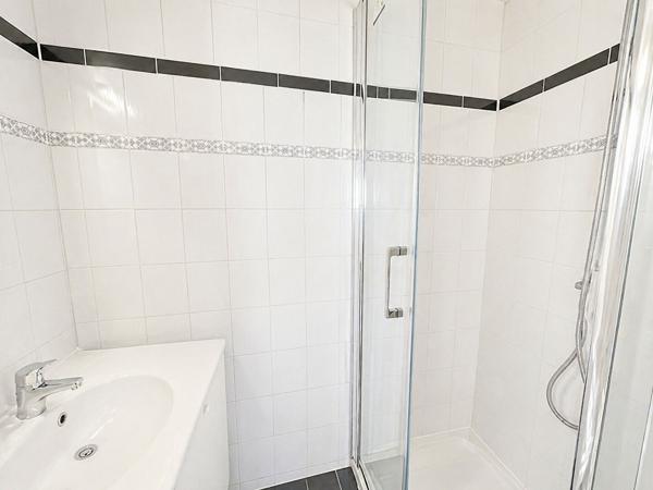Appartement Paris 3 pièce(s) 50.80 m2