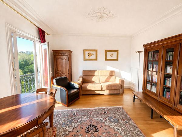 Appartement Paris 3 pièce(s) 50.80 m2