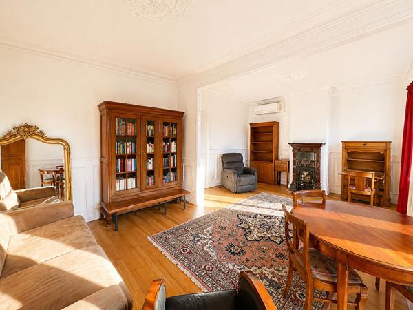 Appartement Paris 3 pièce(s) 50.80 m2