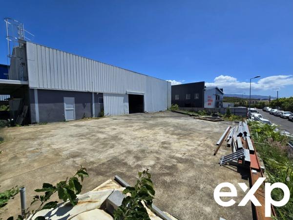 A VENDRE HANGAR ZONE DE LA MARE