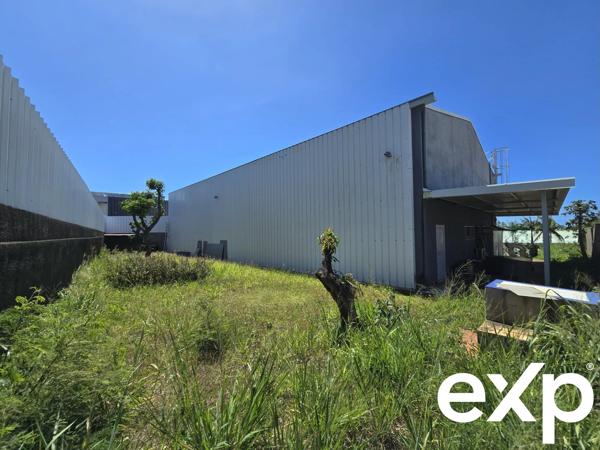 A VENDRE HANGAR ZONE DE LA MARE