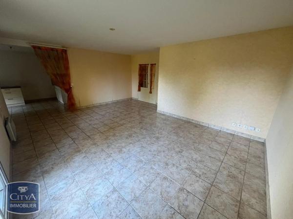 Appartement à louer 4 pièces 65m²