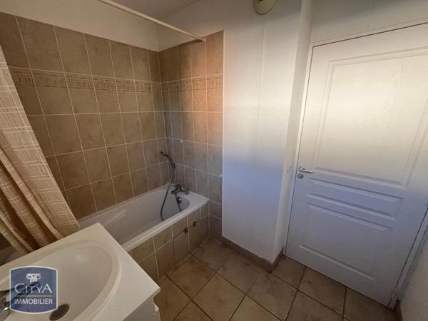 Appartement à louer 4 pièces 65m²