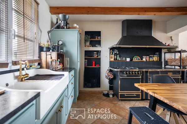 Maison de plain-pied de caractère avec piscine